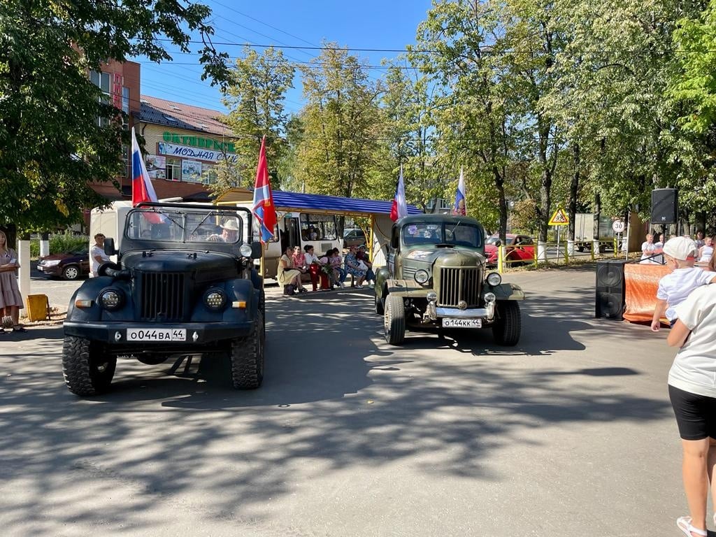 Шарьинцы славно отпраздновали День флага