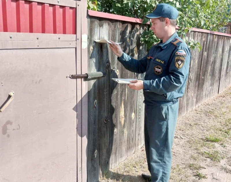 Пожарные Шарьи следят за противопожарной безопасностью