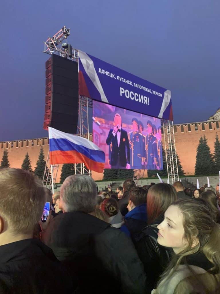 Шарьинцы побывали на митинг-концерте в Москве, посвященном присоединению новых территорий к России