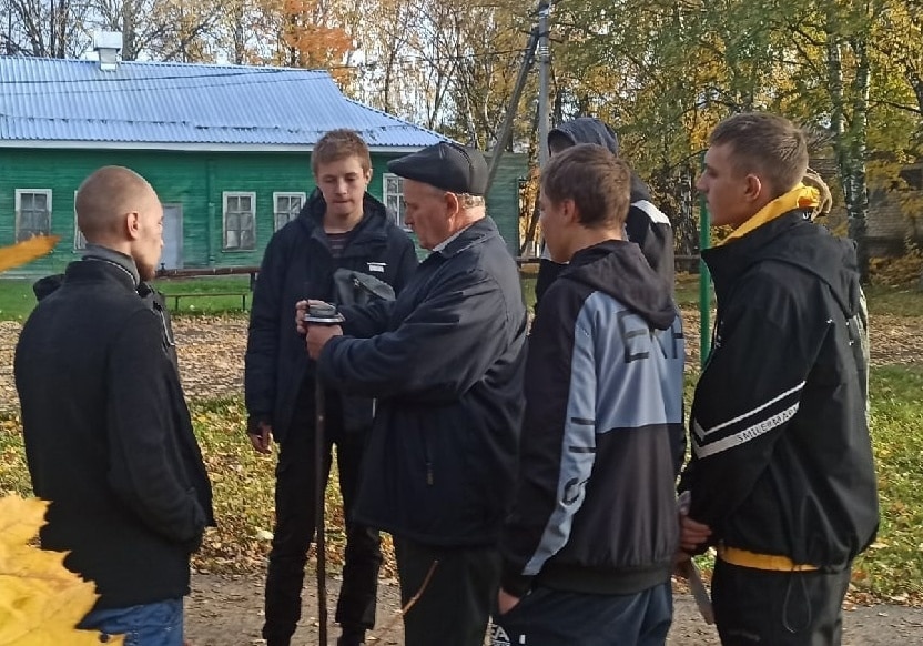 Будущие мастера лесхоза обосновались на несколько дней в Шарьинском лесничестве