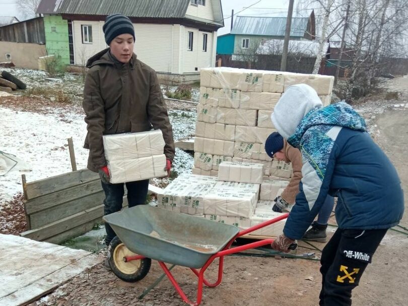 Шарьинские тимуровцы снова в деле