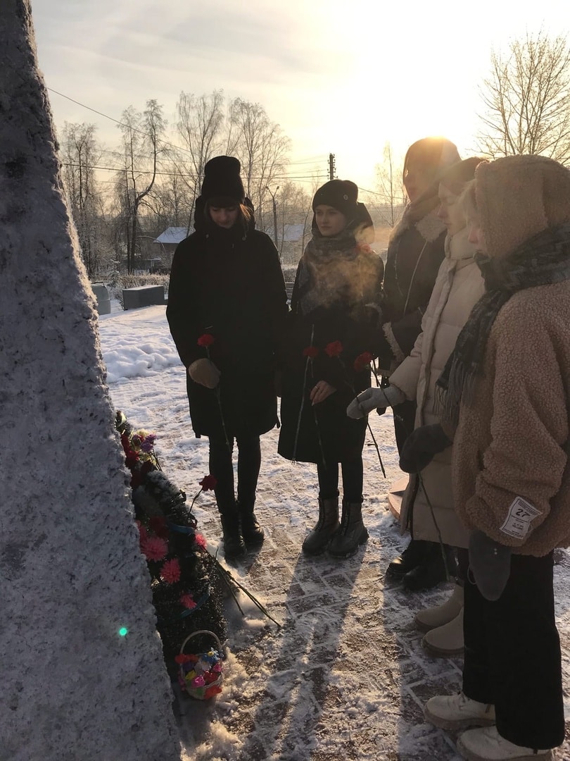 3 декабря в Шарье состоялся митинг у «Вечного огня»