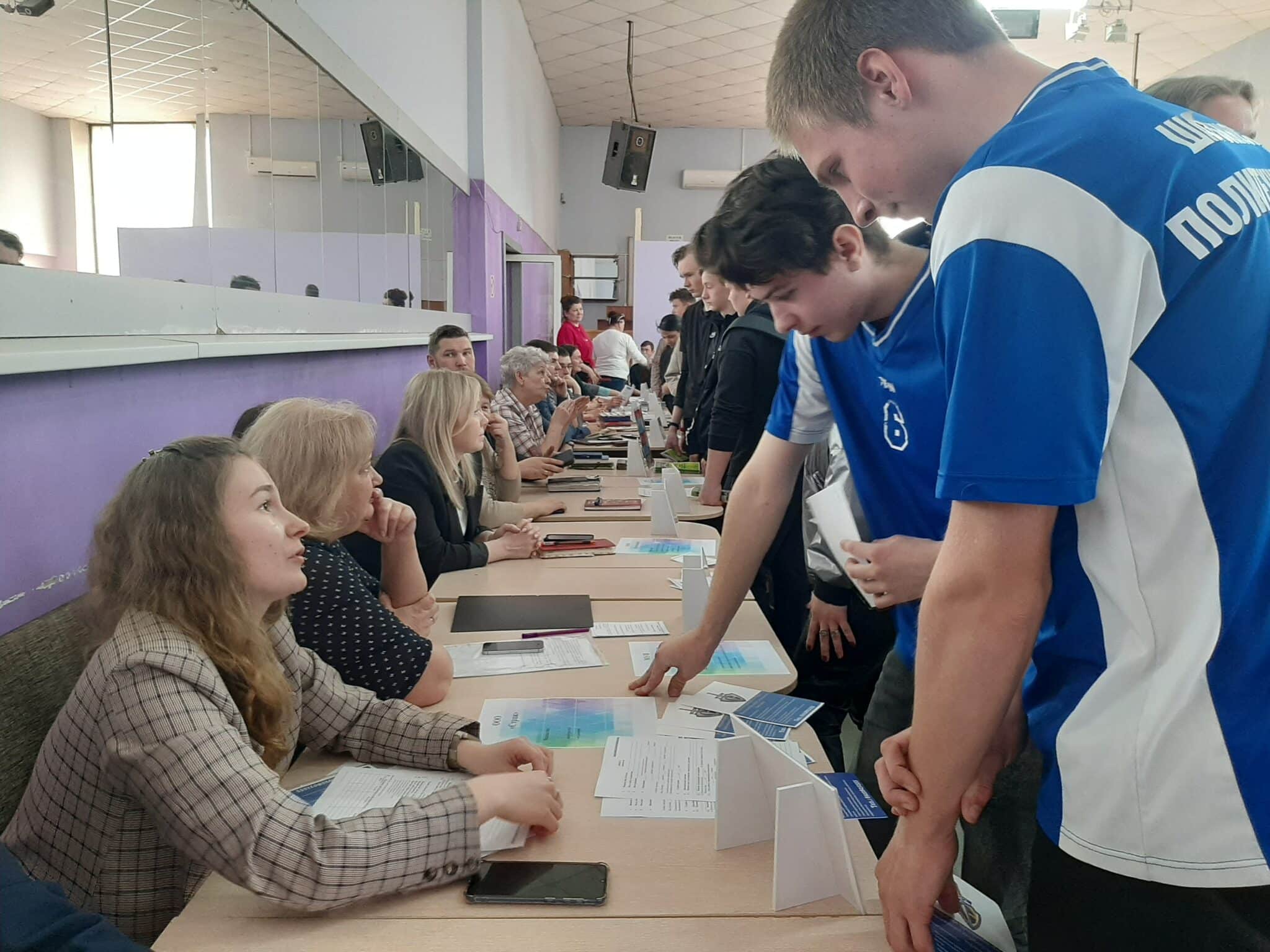 В Шарье прошла ярмарка трудоустройства