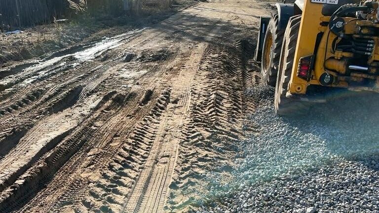 Шарьинцы жалуются на местные дороги и тротуары