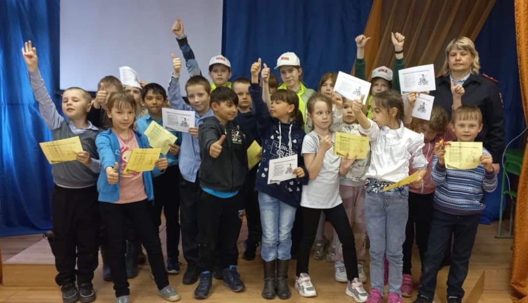Детям Шарьинского района напомнили ПДД для велосипедистов