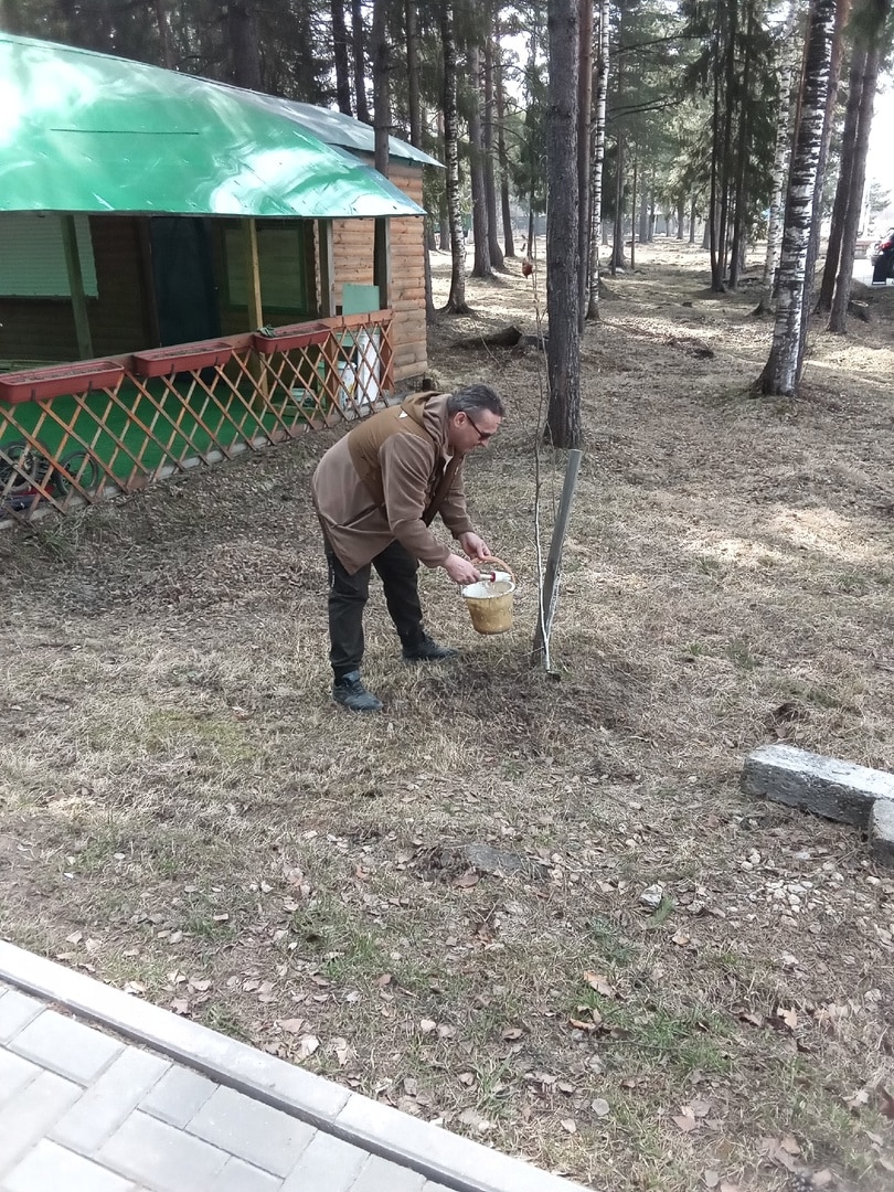 Шарьинцы дружно вышли на субботник в Городской парк