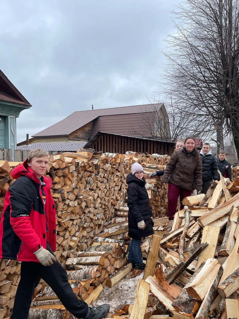 Семьи мобилизованных шарьинцев продолжают поддерживать