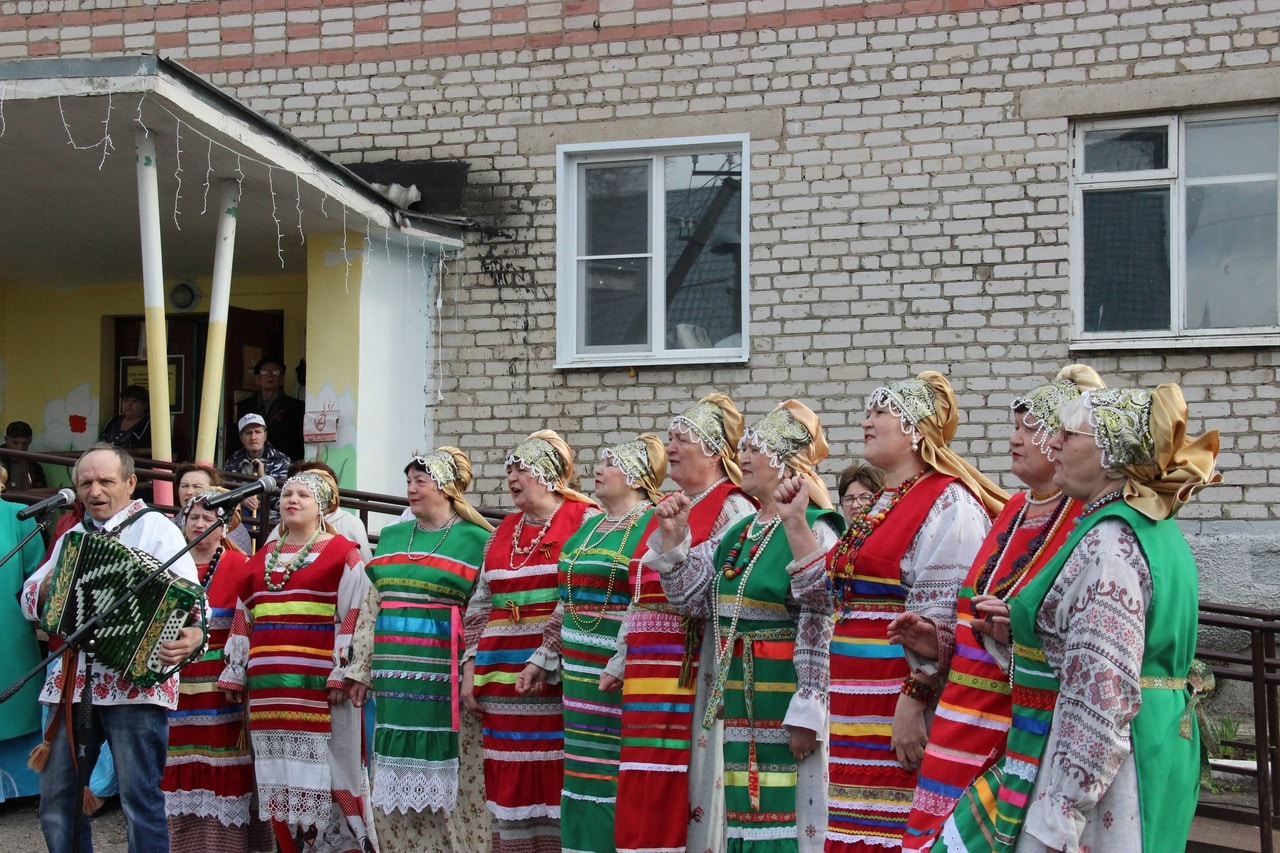 Шарьинским пенсионерам подарили праздничное настроение