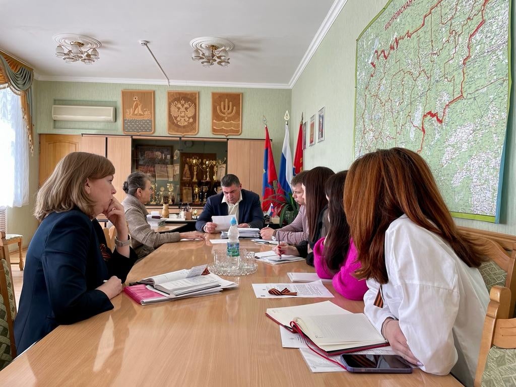 На личном приеме шарьинского главы впервые появились новые чиновники