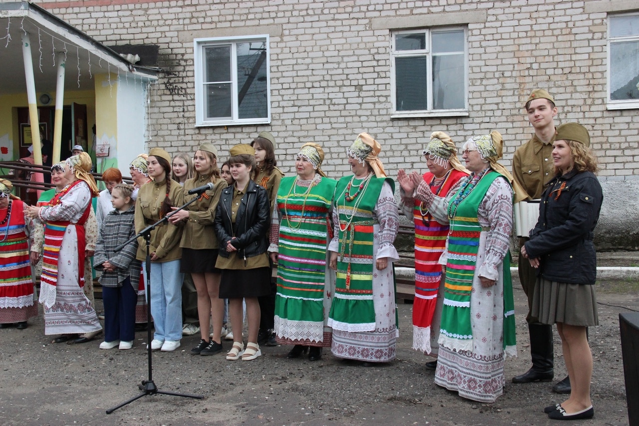 Шарьинским пенсионерам подарили праздничное настроение