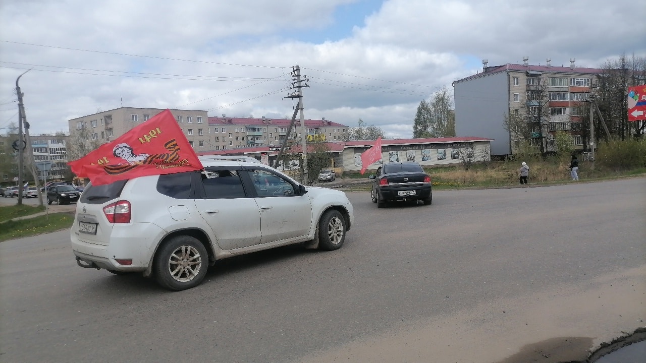 В Шарье прошел автопробег в честь Дня Победы