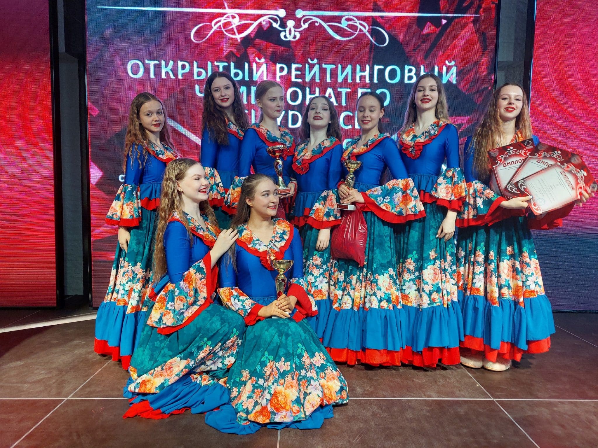 Восточный танец юных шарьинок покорил сердца жюри хореографического конкурса