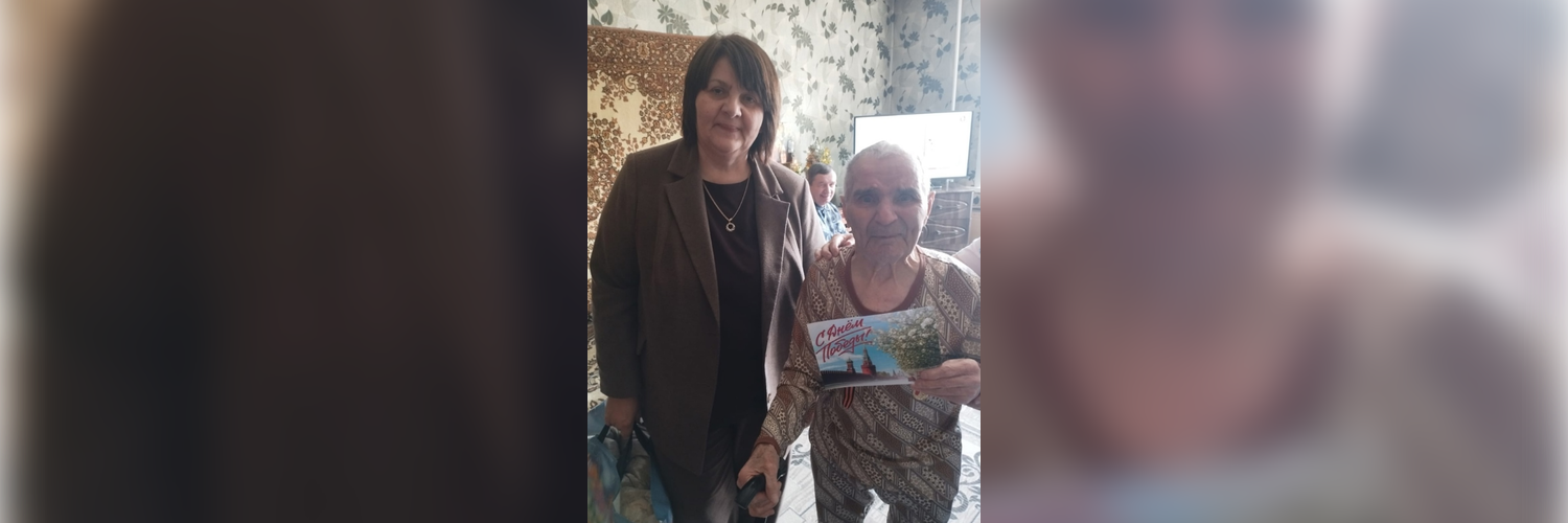 Глава Шарьи лично поздравила ветеранов с 80-летием Победы