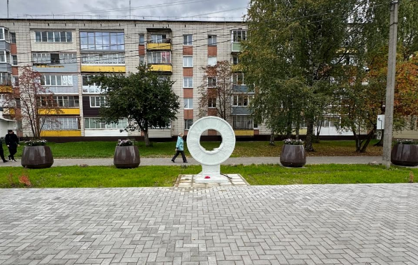 В Шарье завершается благоустройство сквера на улице Садовой