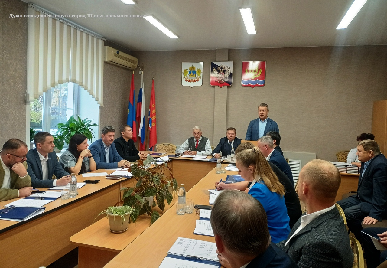 В Шарье начала работу городская Дума нового созыва