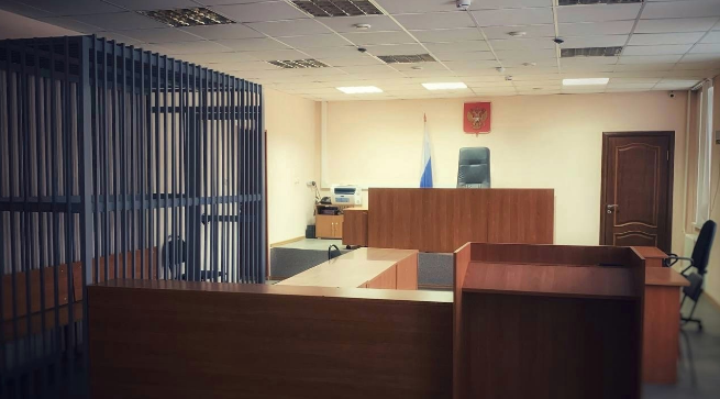 Владелец разбитого авто второй год судится по аварии в Шарье